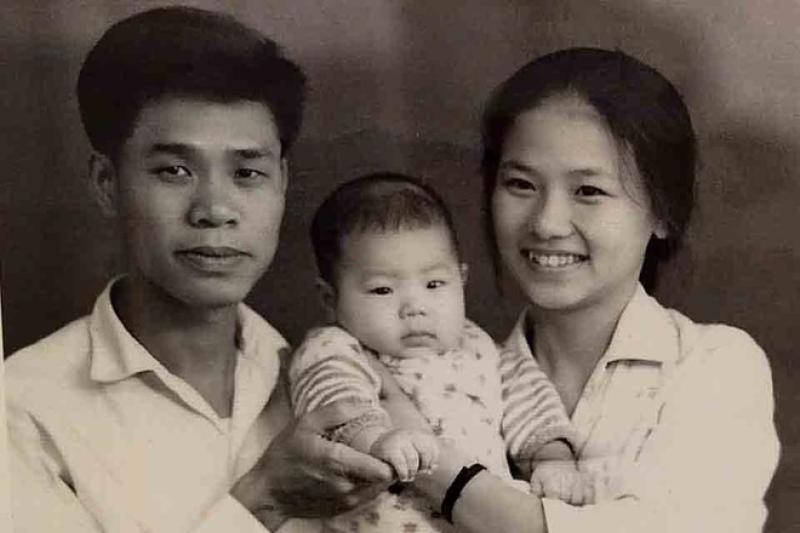 Không có 'công thức' làm mẹ: Chuyện 2 cậu con trai GS Vũ Hà Văn - TS Vũ Thanh Điềm- Ảnh 2. Không có 'công thức' làm mẹ: Chuyện 2 cậu con trai GS Vũ Hà Văn - TS Vũ Thanh Điềm- Ảnh 2.
