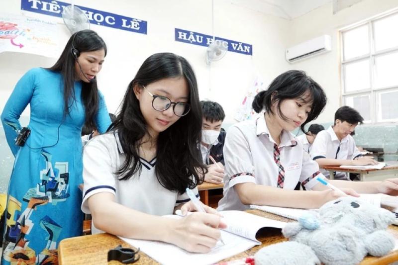 Các tổ hợp 4 môn thi tốt nghiệp THPT 2025 - Ảnh 1.