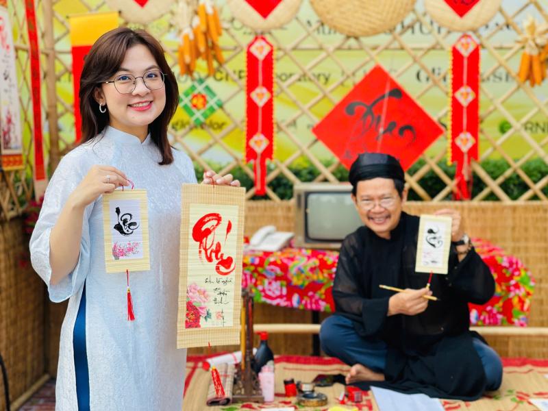 Đường hoa xuân khu vực sân bay Tân Sơn Nhất đón khách du xuân- Ảnh 13. Đường hoa xuân khu vực sân bay Tân Sơn Nhất đón khách du xuân- Ảnh 13.