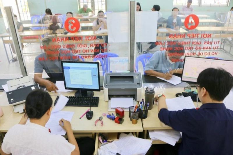 Giải bài toán lao động thất nghiệp - Ảnh 1.