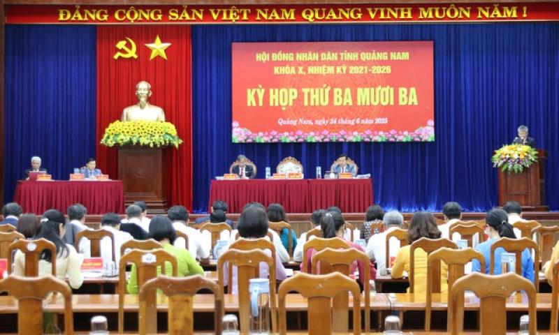 Chủ tịch HĐND tỉnh Quảng Nam: 'Kỳ họp thứ 33 diễn ra trong bối cảnh đặc biệt' - Ảnh 1.