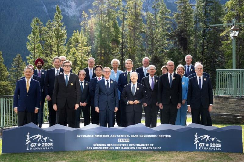 G7 cam kết giải quyết tình trạng mất cân bằng kinh tế toàn cầu - Ảnh 1.