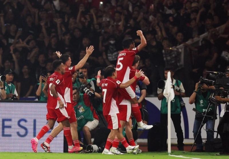 Trung Quốc thua cay đắng trên chấm phạt đền, Indonesia nuôi hy vọng mong manh đến World Cup 2026- Ảnh 2. Trung Quốc thua cay đắng trên chấm phạt đền, Indonesia nuôi hy vọng mong manh đến World Cup 2026- Ảnh 2.