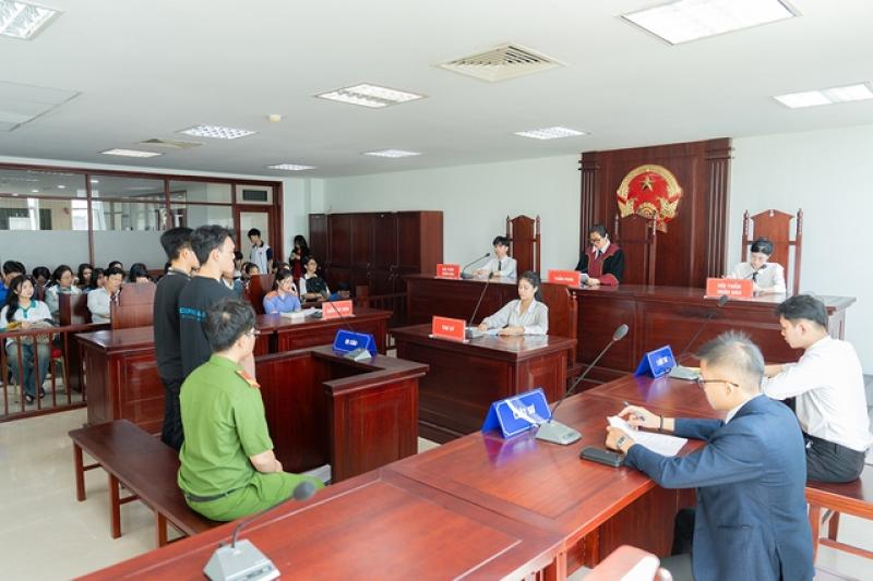 Đầu tư tương lai với ngành Luật Kinh tế tại HUTECH- Ảnh 2.