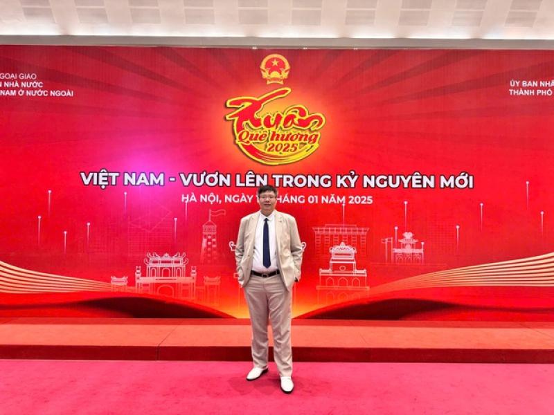 Chung dòng máu Lạc Hồng: Luôn hướng về quê hương bằng tri thức- Ảnh 2.