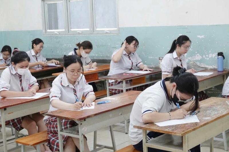 Bí quyết ôn thi tốt nghiệp THPT đạt điểm cao: Hóa học với dinh dưỡng, sức khỏe - Ảnh 1.