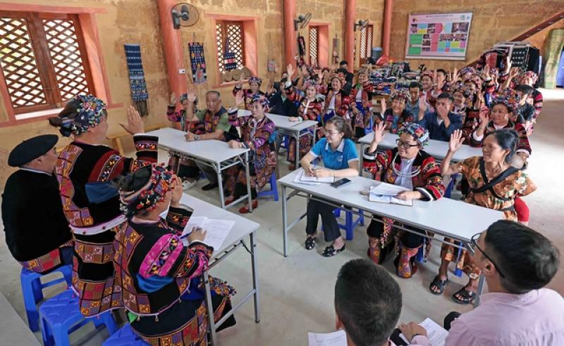 Xây dựng Đảng bộ Ngân hàng Chính sách Xã hội TW vững mạnh toàn diện- Ảnh 4. Xây dựng Đảng bộ Ngân hàng Chính sách Xã hội TW vững mạnh toàn diện- Ảnh 4.