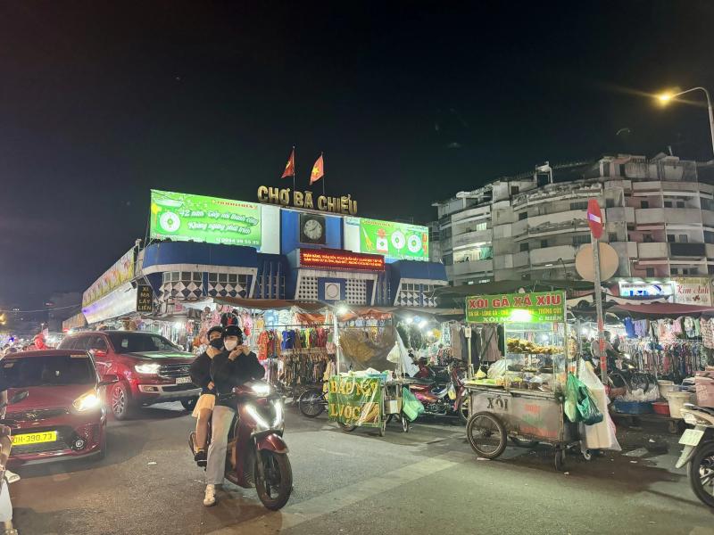 Ghé phường Gia Định có đường ẩm thực bình dân Vạn Kiếp: Vì sao đông khách? - Ảnh 7.