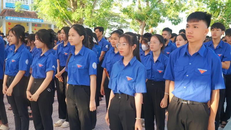 Người trẻ tình nguyện vào việc mới, việc khó để trưởng thành- Ảnh 1.