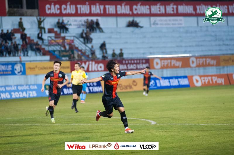 Công Phượng làm thót tim đối thủ, Hoàng Đức kiến tạo cực hay giúp đội nhà chiến thắng- Ảnh 2.