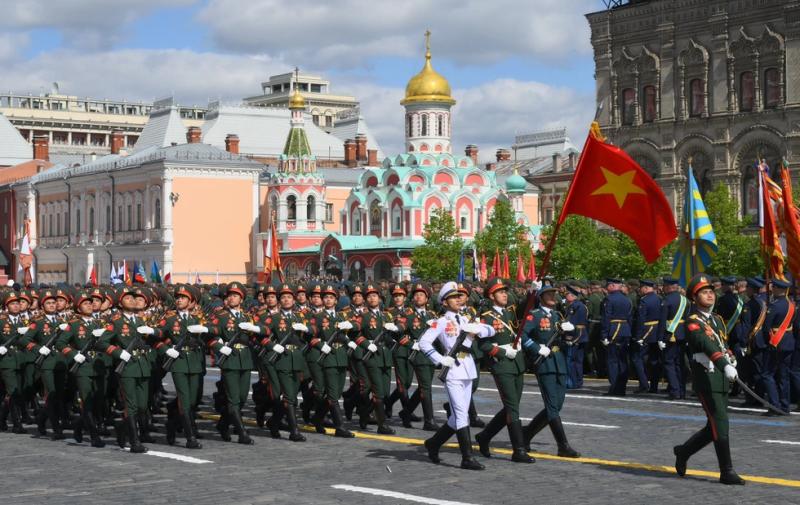 Thượng sĩ Việt Nam kể chuyện sau màn song ca gây sốt với quân nhân Trung Quốc tại Nga- Ảnh 1. Thượng sĩ Việt Nam kể chuyện sau màn song ca gây sốt với quân nhân Trung Quốc tại Nga- Ảnh 1.