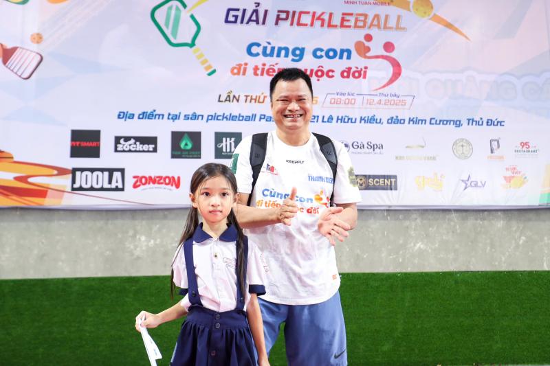 Trao 110 triệu đồng tại giải pickleball 'Cùng con đi tiếp cuộc đời'- Ảnh 9. Trao 110 triệu đồng tại giải pickleball 'Cùng con đi tiếp cuộc đời'- Ảnh 9.