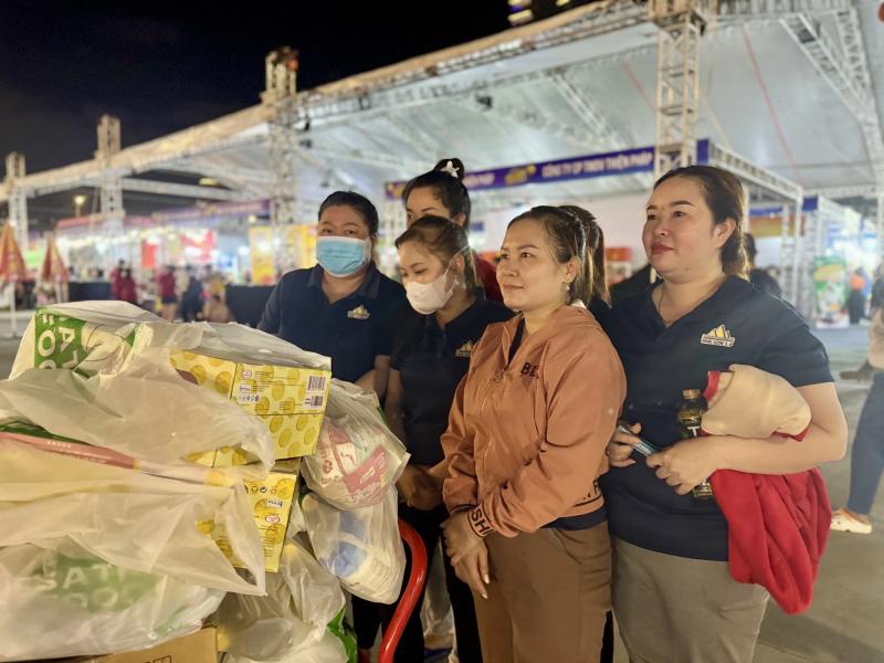 Công nhân không có thưởng tết vun vén chi tiêu, mua sắm gì Tết Ất Tỵ 2025?- Ảnh 4. Công nhân không có thưởng tết vun vén chi tiêu, mua sắm gì Tết Ất Tỵ 2025?- Ảnh 4.