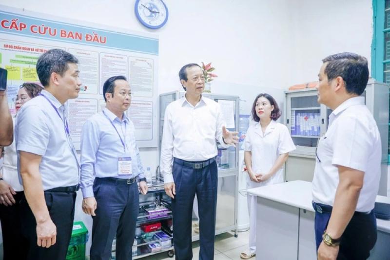 Nhiều thay đổi trong tổ chức kỳ thi tốt nghiệp THPT 2025 tại Hà Nội - Ảnh 1.