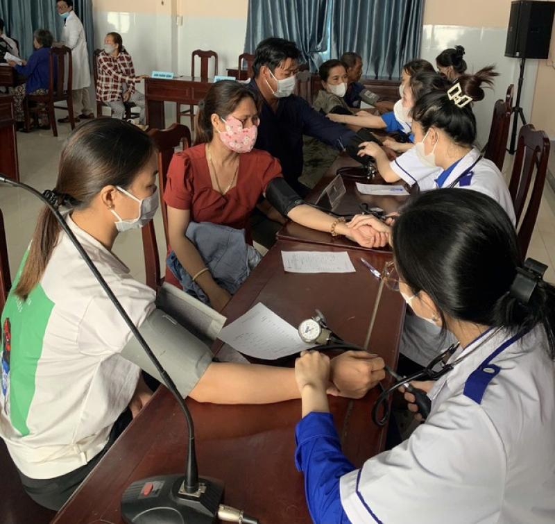 Cần Thơ đến biển đảo, cao nguyên trong Chiến dịch Thanh niên tình nguyện hè - Ảnh 2.