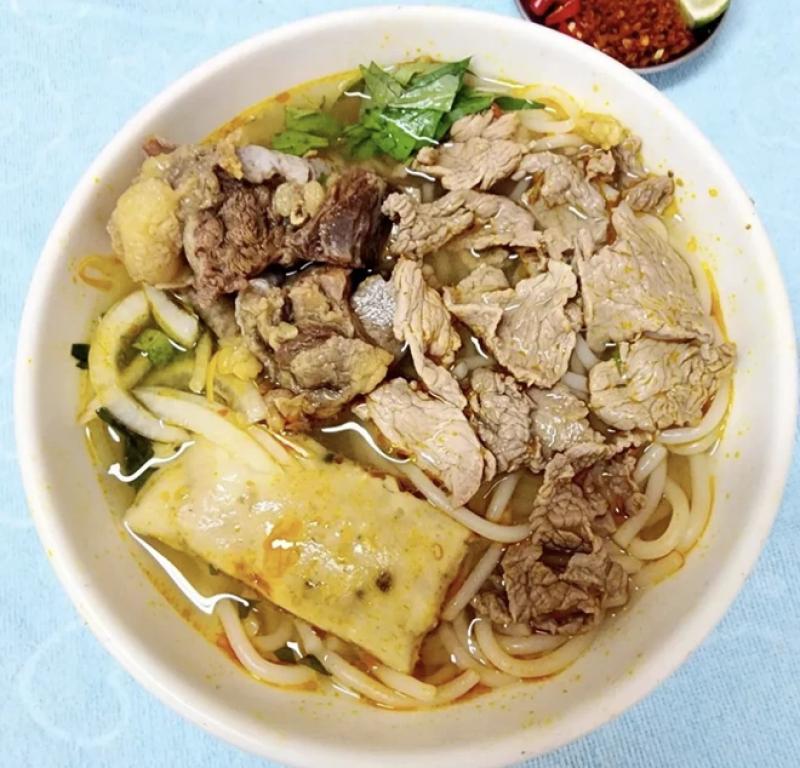 Bún bò Huế duy nhất TP.HCM được Michelin vinh danh 'quán ngon giá rẻ': Có gì mới?- Ảnh 5. Bún bò Huế duy nhất TP.HCM được Michelin vinh danh 'quán ngon giá rẻ': Có gì mới?- Ảnh 5.