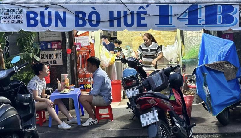 Bún bò Huế duy nhất TP.HCM được Michelin vinh danh 'quán ngon giá rẻ': Có gì mới?- Ảnh 3. Bún bò Huế duy nhất TP.HCM được Michelin vinh danh 'quán ngon giá rẻ': Có gì mới?- Ảnh 3.