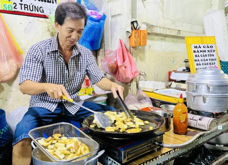 Phường Sài Gòn, TP.HCM có phở Cao Vân, hủ tiếu Thanh Xuân: Còn quán nào lừng danh? - Ảnh 9.