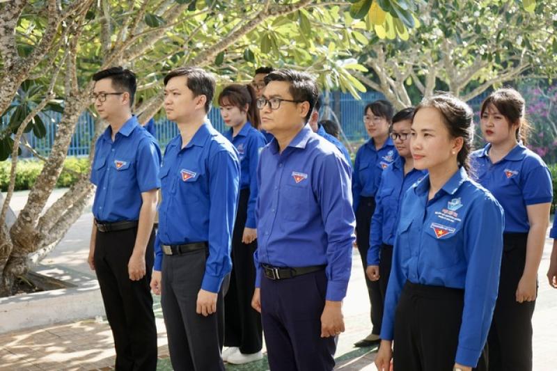 Anh Nguyễn Minh Triết thăm các Mẹ Việt Nam anh hùng tại Tây Ninh - Ảnh 4.