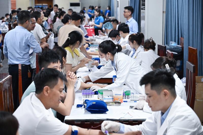 Thầy thuốc trẻ Việt Nam xung kích trong kỷ nguyên số và khát vọng hùng cường - Ảnh 2.