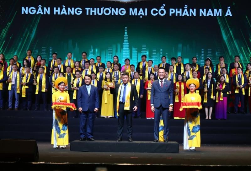 Vinh danh 200 doanh nghiệp Việt có tổng tài sản 8 triệu tỉ đồng- Ảnh 4. Vinh danh 200 doanh nghiệp Việt có tổng tài sản 8 triệu tỉ đồng- Ảnh 4.