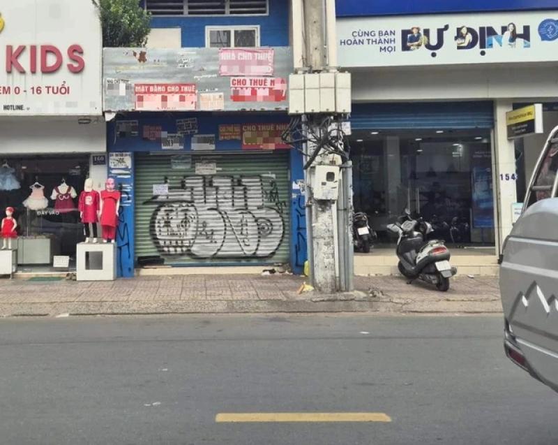 Nhiều mặt bằng đang 'ngủ đông', có nên thuê?- Ảnh 1. Nhiều mặt bằng đang 'ngủ đông', có nên thuê?- Ảnh 1.