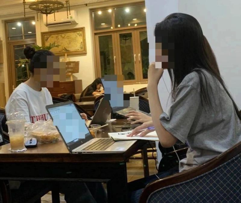 Làm việc cầm chừng để chờ… thưởng tết- Ảnh 1. Làm việc cầm chừng để chờ… thưởng tết- Ảnh 1.