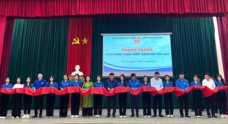 Tuổi trẻ Hà Tĩnh viết tiếp câu chuyện hòa bình - Ảnh 3.