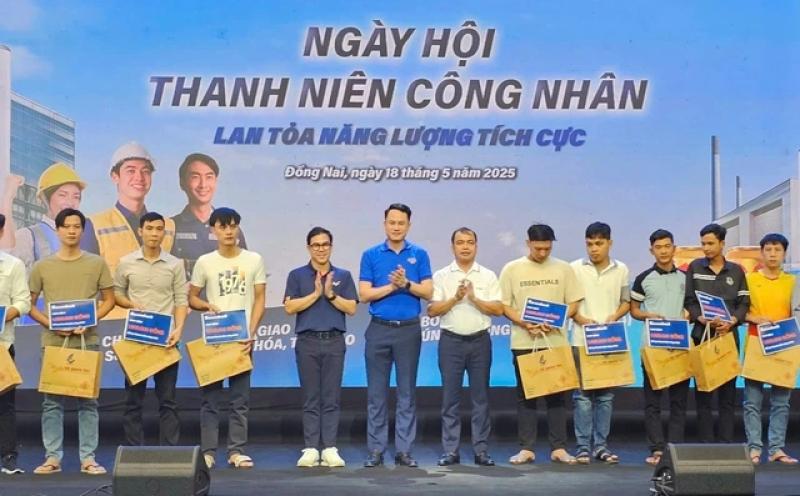 Trung ương Đoàn tổ chức Ngày hội thanh niên công nhân tại Đồng Nai - Ảnh 1.