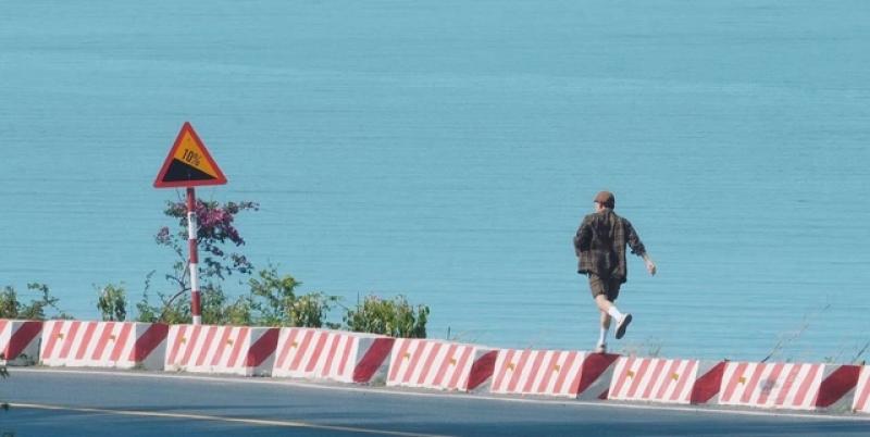 Áp lực 'phải có một mùa hè đáng nhớ' - Ảnh 2.