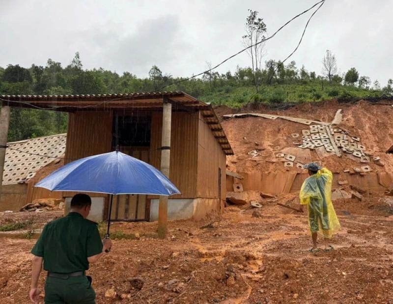 Quảng Trị: Miền núi sạt lở đất, đồng bằng ngập sâu - Ảnh 2.