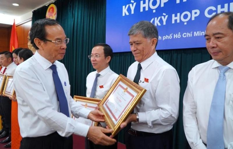 Bí thư Nguyễn Văn Nên đúc kết 4 dấu ấn đổi mới của HĐND TP.HCM- Ảnh 2.