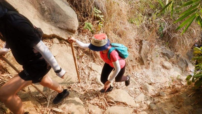 Leo núi, cắm trại coi chừng sạt lở đất đá - Ảnh 2. Leo núi, cắm trại coi chừng sạt lở đất đá - Ảnh 2.