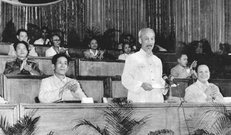 Vì sao Hồ Chí Minh khẳng định 'đạo đức là gốc'?- Ảnh 1. Vì sao Hồ Chí Minh khẳng định 'đạo đức là gốc'?- Ảnh 1.