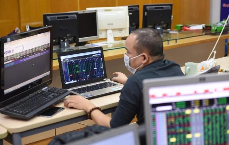 Nhà đầu tư sẽ được mua bán cổ phiếu lẻ suốt phiên giao dịch từ ngày 5.5- Ảnh 1. Nhà đầu tư sẽ được mua bán cổ phiếu lẻ suốt phiên giao dịch từ ngày 5.5- Ảnh 1.