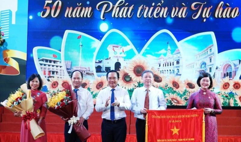 Chủ tịch TP.HCM đề nghị 4 phường mới ở quận 1 sẵn sàng vận hành từ 1.7 - Ảnh 2.