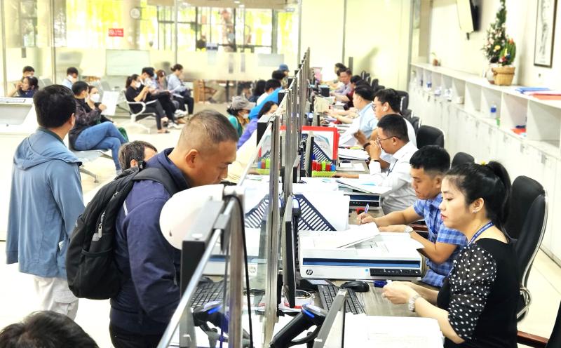 Chủ tịch UBND TP.HCM Phan Văn Mãi: Tiền không thiếu, quan trọng là cách huy động- Ảnh 4. Chủ tịch UBND TP.HCM Phan Văn Mãi: Tiền không thiếu, quan trọng là cách huy động- Ảnh 4.