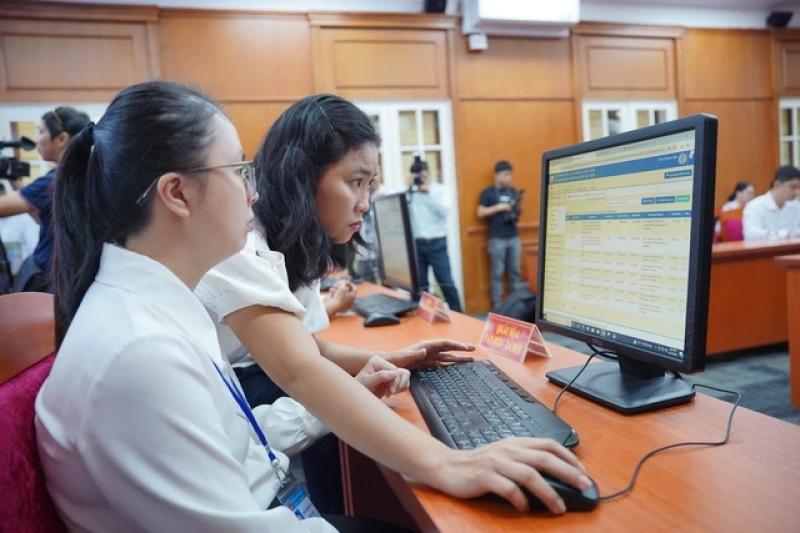 Vươn mình trong kỷ nguyên mới: Thúc đẩy chuyển đổi số hiệu quả và bền vững - Ảnh 2.