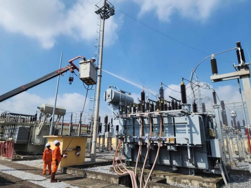 EVNNPC lý giải nguyên nhân tiêu thụ điện 'tăng đột biến', kêu gọi tiết kiệm điện - Ảnh 2.