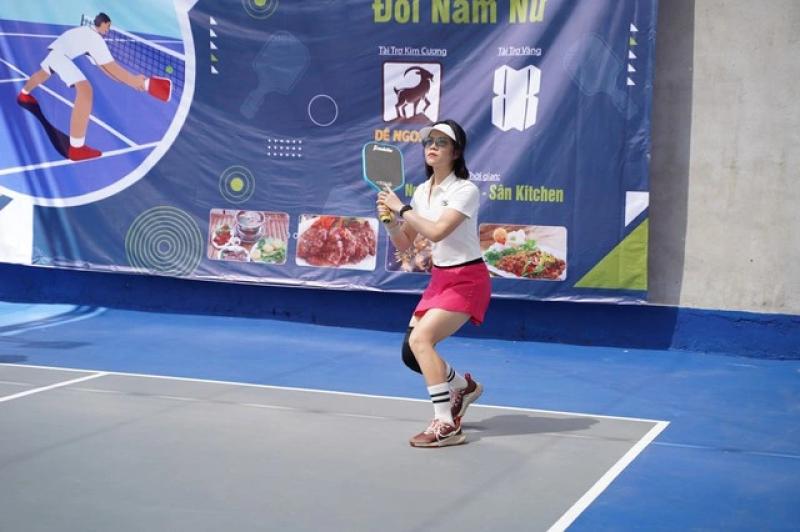 Pickleball: Môn thể thao mới đang 'đốn tim' phái đẹp vì lý do không ngờ - Ảnh 4.