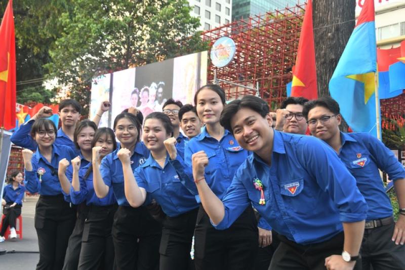 Đoàn thanh niên đóng vai trò quan trọng trong 50 năm phát triển TP.HCM - Ảnh 4.