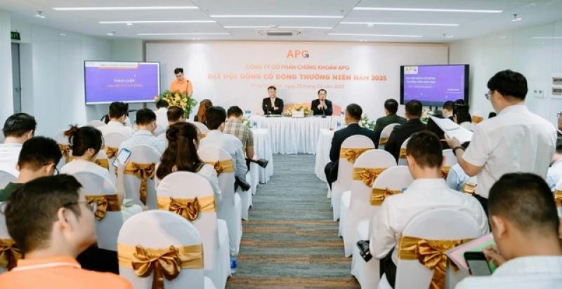 Chứng khoán APG bất ngờ đưa mục tiêu lợi nhuận gấp 4 lần đề xuất ban đầu- Ảnh 1. Chứng khoán APG bất ngờ đưa mục tiêu lợi nhuận gấp 4 lần đề xuất ban đầu- Ảnh 1.