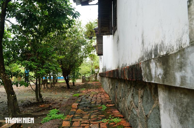 Vẻ đẹp vượt thời gian trong nhà cổ 125 năm của quan tri huyện   - Ảnh 3.