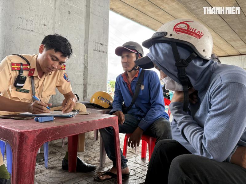 Người chở hàng cồng kềnh bị CSGT phạt: 'Biết lỗi vi phạm, nhưng...'  - Ảnh 3.