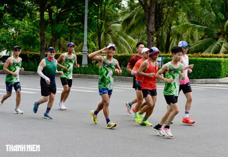 Nhà báo chạy 100 km ngày 21.6 mừng 'cột mốc trăm năm' của nghề- Ảnh 3. Nhà báo chạy 100 km ngày 21.6 mừng 'cột mốc trăm năm' của nghề- Ảnh 3.