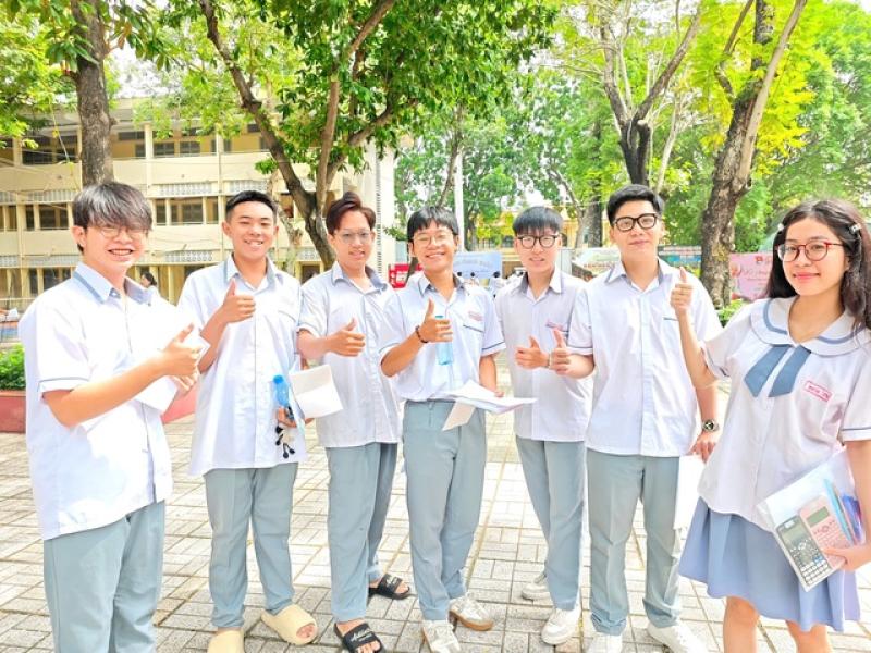 Thi tốt nghiệp THPT 2025: Gợi ý giải đề giáo dục kinh tế và pháp luật - Ảnh 1.