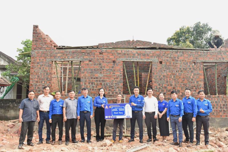 Tuổi trẻ Hà Tĩnh viết tiếp câu chuyện hòa bình - Ảnh 4.