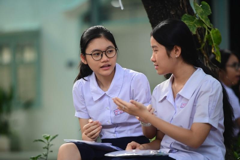 Giảm áp lực nhưng điểm chuẩn lớp 10 TP.HCM dự kiến tăng- Ảnh 1. Giảm áp lực nhưng điểm chuẩn lớp 10 TP.HCM dự kiến tăng- Ảnh 1.