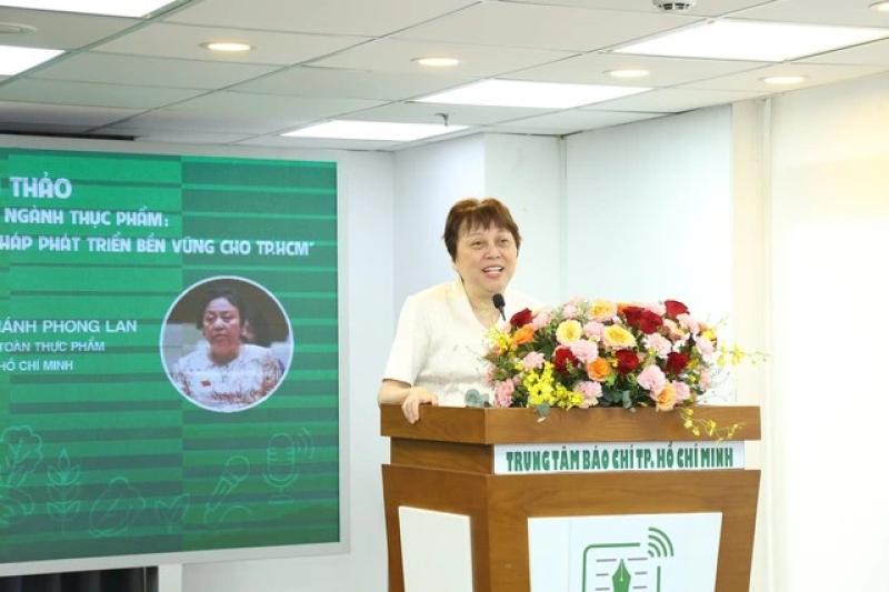Doanh nghiệp bị áp lực trước nhiều vụ thực phẩm bẩn, tin đồn...- Ảnh 1.