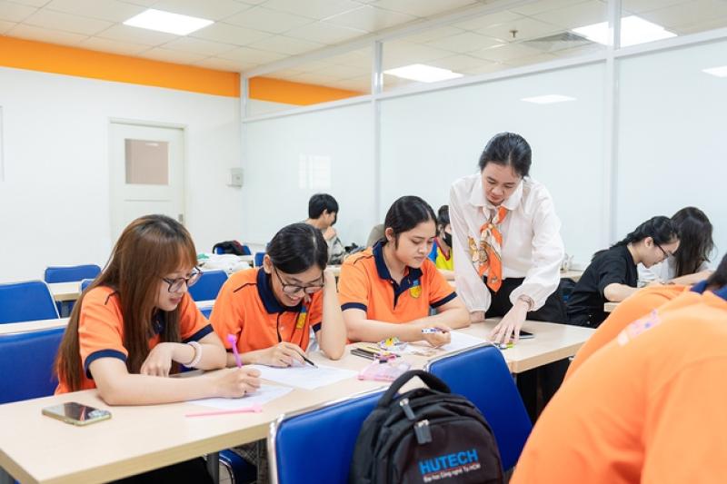 Chương trình Cử nhân chuẩn Quốc tế HUTECH - Chìa khóa hội nhập toàn cầu- Ảnh 2. Chương trình Cử nhân chuẩn Quốc tế HUTECH - Chìa khóa hội nhập toàn cầu- Ảnh 2.